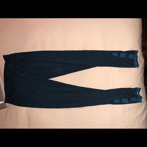 Victoria secrets leggings!